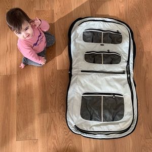 Crumpler Traveling Garment Bag